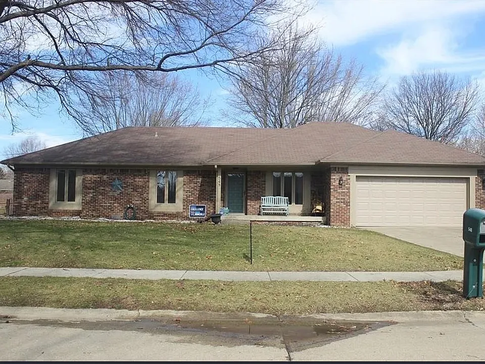 548 Queenswood Dr