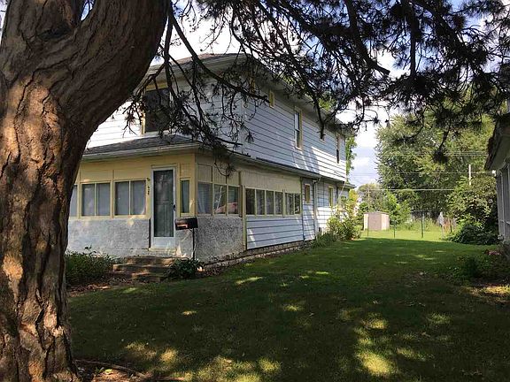2nd image of 628 N Columbia St