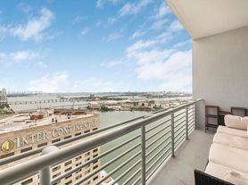 335 Biscayne Blvd