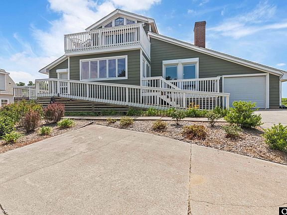 2nd image of 4304 Seascape Dr #462