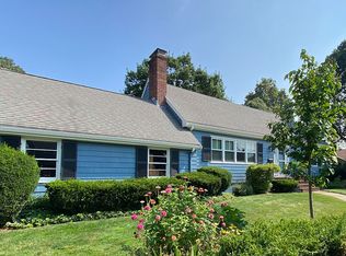 36 Hunting Rd, Needham, MA 02494