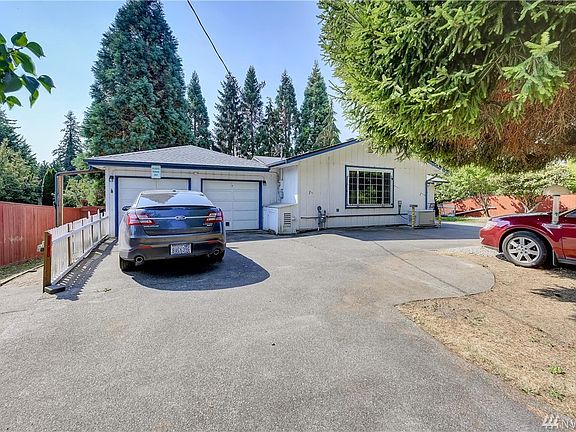 3rd image of 10302 141st Street Ct E