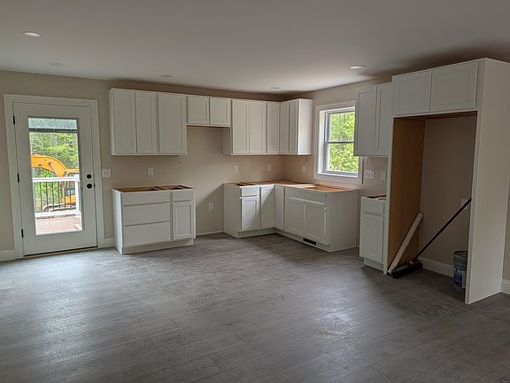 3rd image of L26-2 Brackett Road