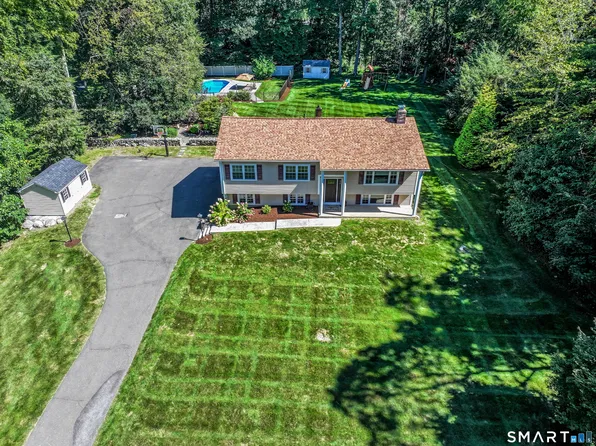 31 Deer Run Road, Brookfield, CT 06804