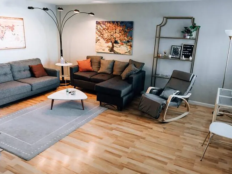 1702 W Tuckey Ln #201 — Photo 6