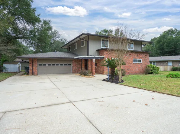 39 Magnolia Ave, Shalimar, FL 32579