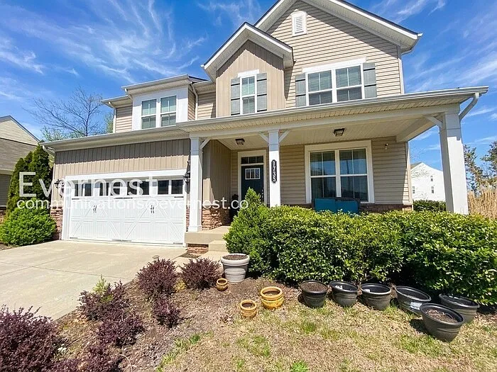 1735 Hudgins Farm Cir — Photo 2