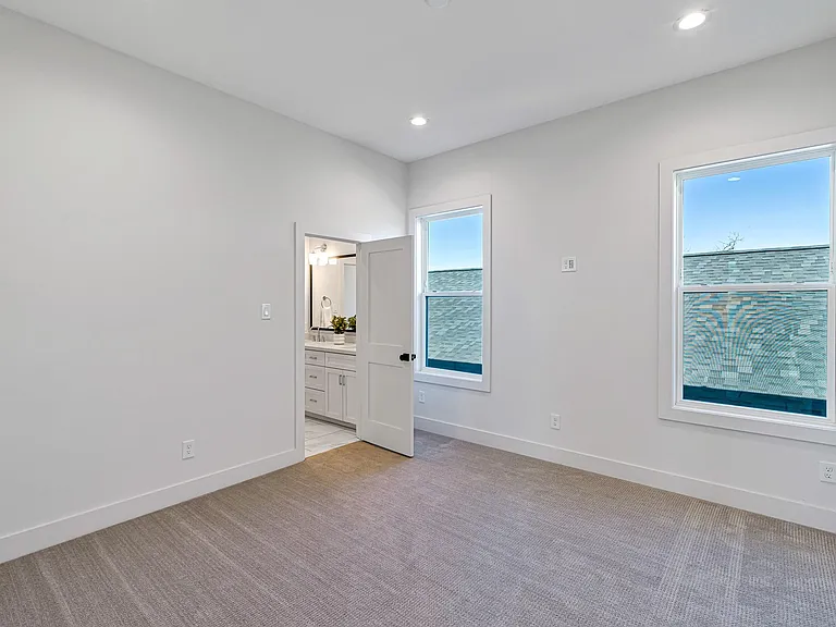 1207 Tabor St — Photo 36
