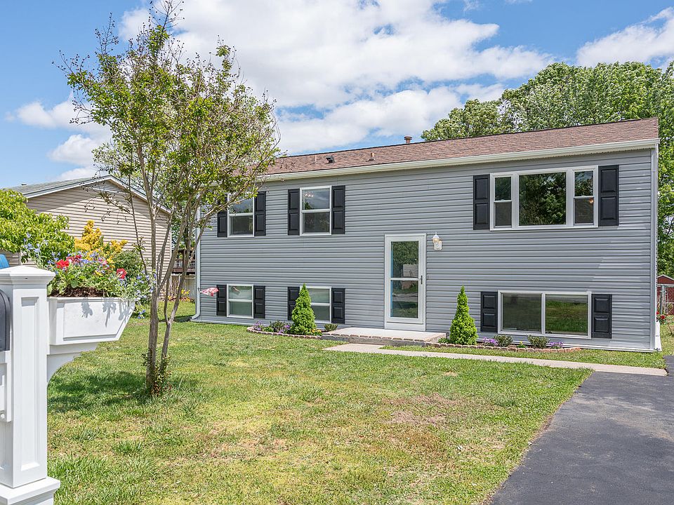 1st image of 2224 Irish Cir