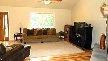 Room is proportionally laid out so easy to arrange furniture.