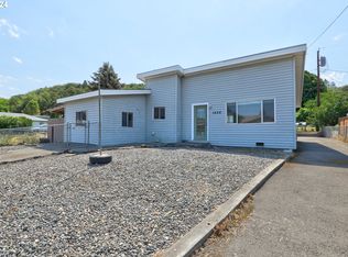 1420 E 14th St, The Dalles, OR 97058