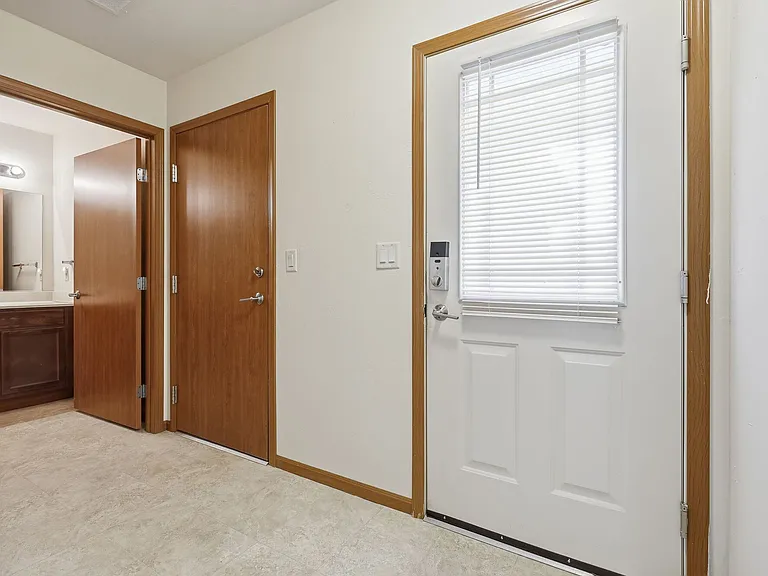 Whispering Echoes Townhomes — Photo 16