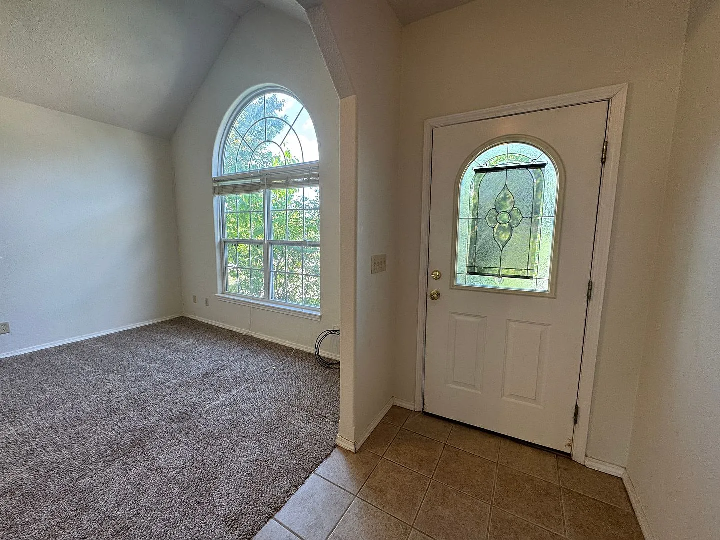 Beautiful 3 bedroom, 2 bathroom condo! — Photo 3