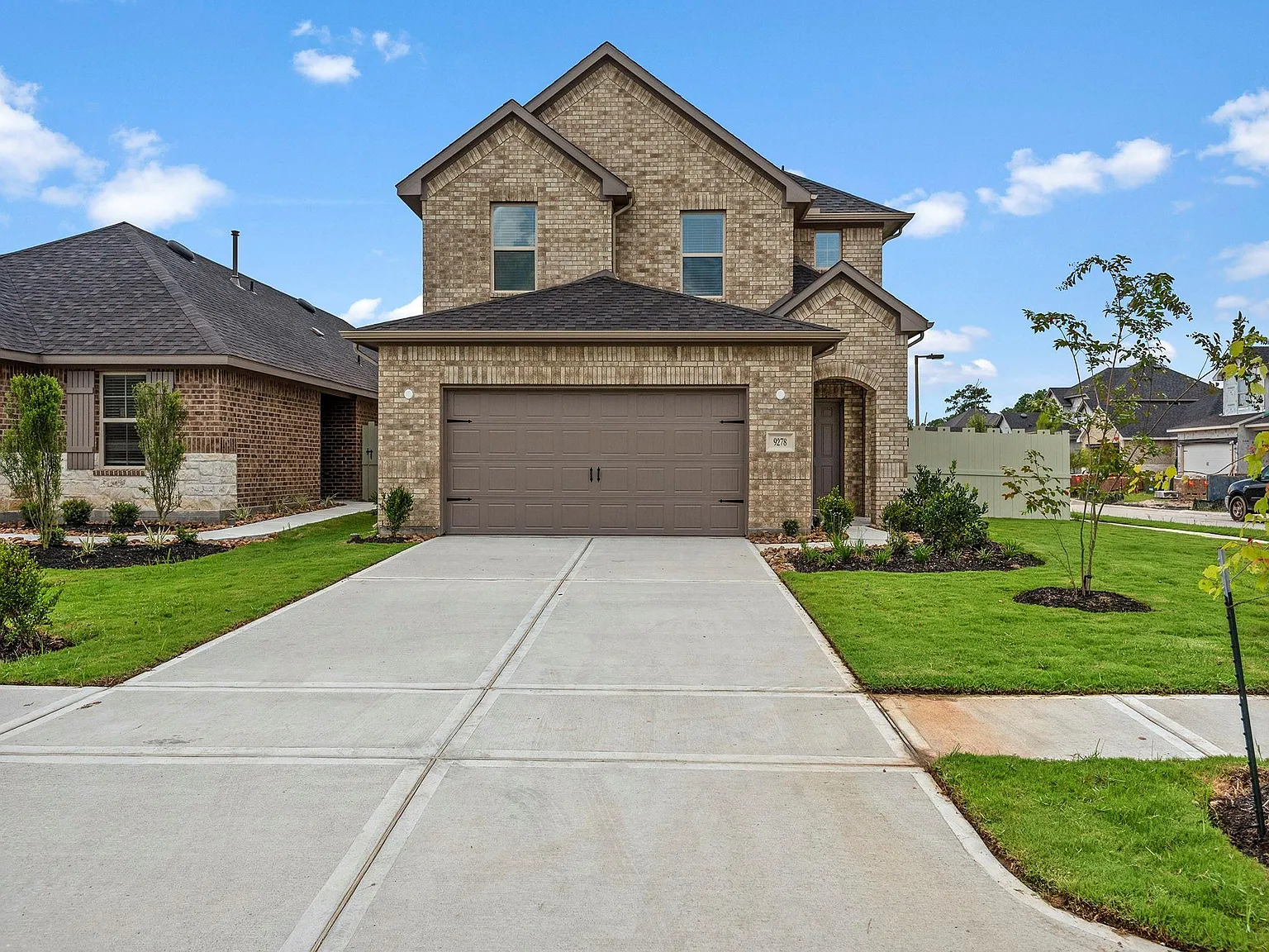 4 bed, 2.5 bath, 2181 sqft, $2,600 — Photo 1