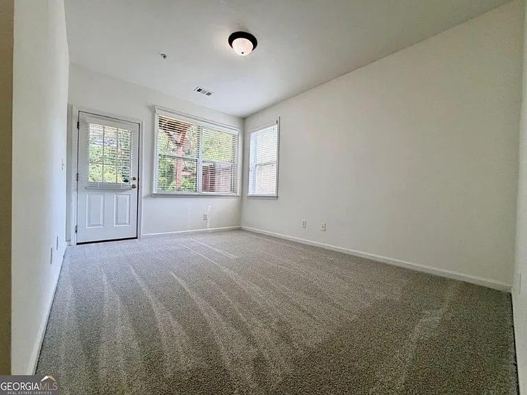 6243 Sawtooth Oak Ct SE — Photo 45