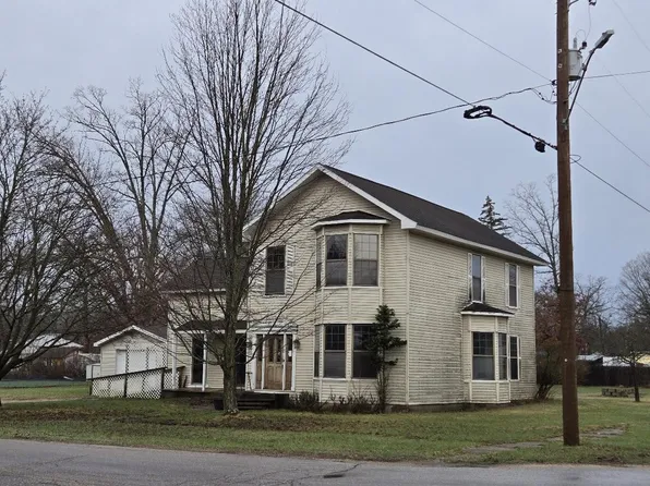895 Lynn St, Baldwin, MI 49304