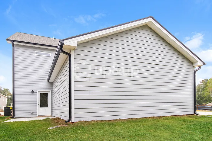 110 Heard Ln — Photo 15