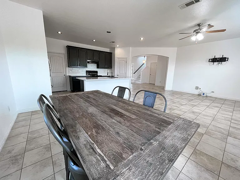4121 Mantis St — Photo 7