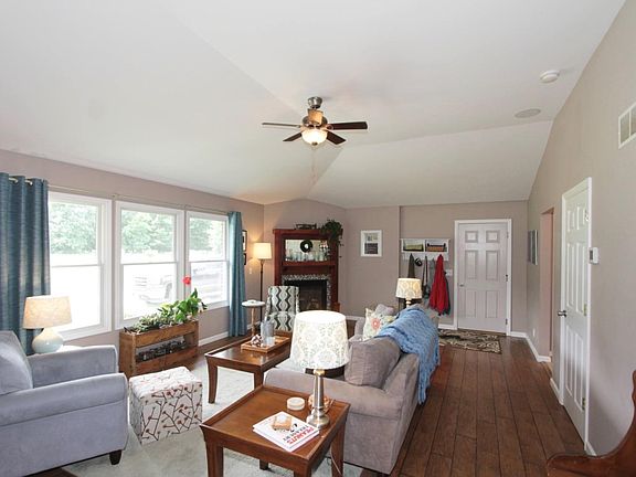 3rd image of 13212 Blue Jay Ln