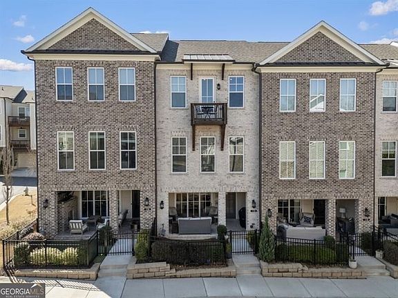 2nd image of 116 Everley Walk