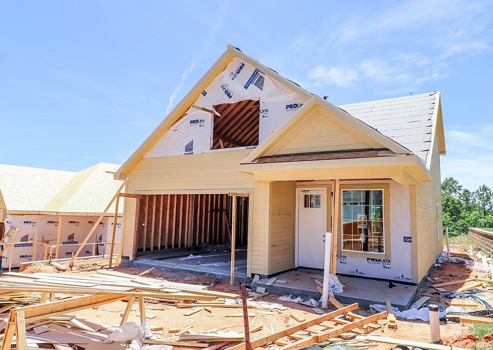 2nd image of 410 Oak Pl
