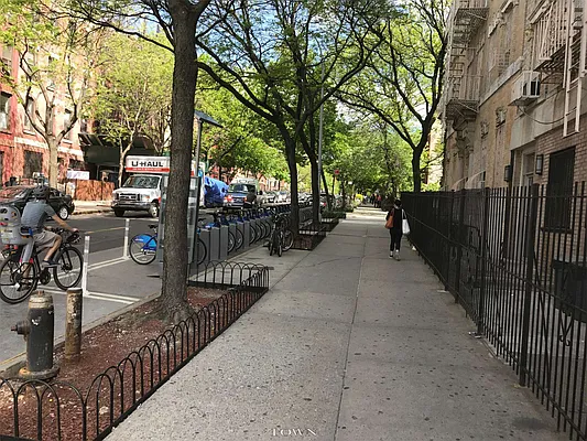 Rented by Town Residential | media 17