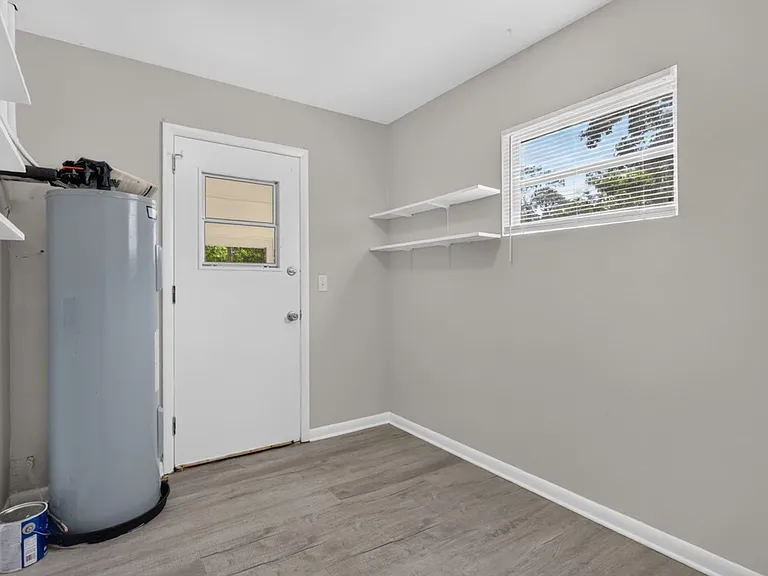 5503 Boeing Dr — Photo 34