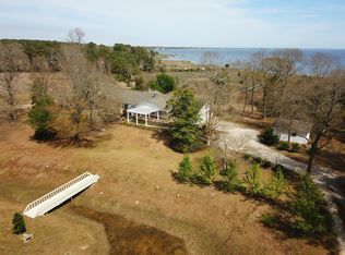 153 Point Rd, Newport, NC 28570