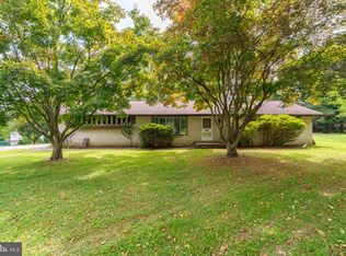 379 Dale Ave, Mountville, PA 17554
