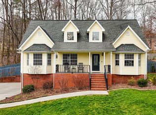 10075 Larkspur Dr, Ooltewah, TN 37363