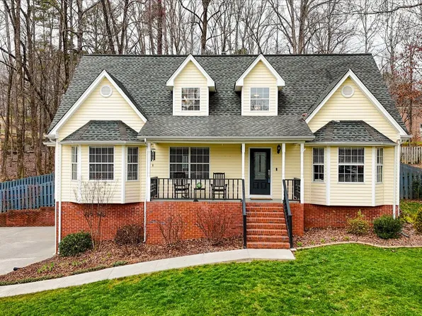 10075 Larkspur Dr, Ooltewah, TN 37363