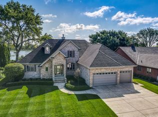 1002 N Westshore Blvd, Manteno, IL