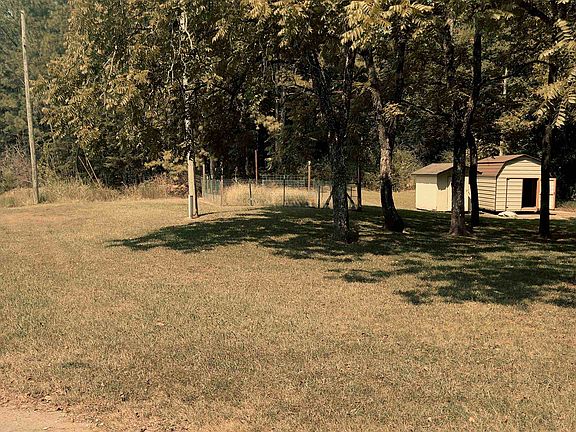 3rd image of 314 Whitten Rd