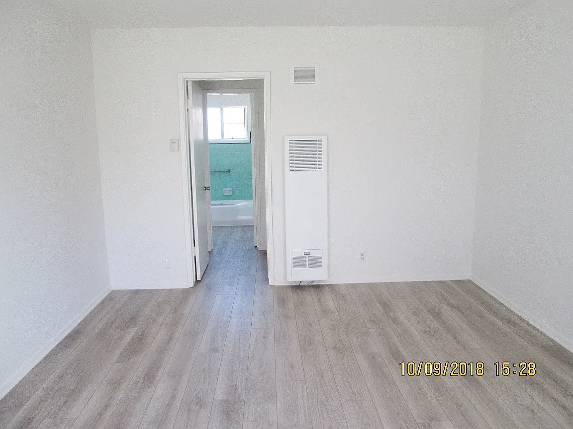 Lido Apartments - 3932 Sawtelle Blvd — Photo 4