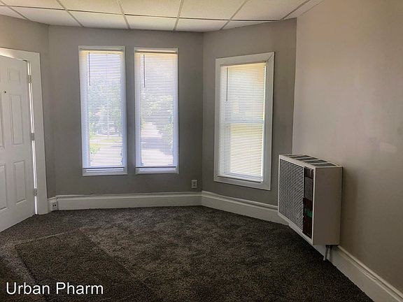 2nd image of 1701 Division Ave S APT 1