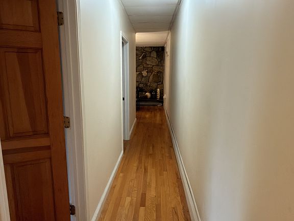 5th image of 391 Langley Rd #1