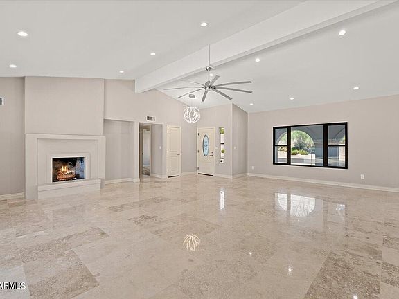 3rd image of 6061 E LUDLOW Drive