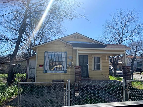 5th image of 1722 San Patricio St