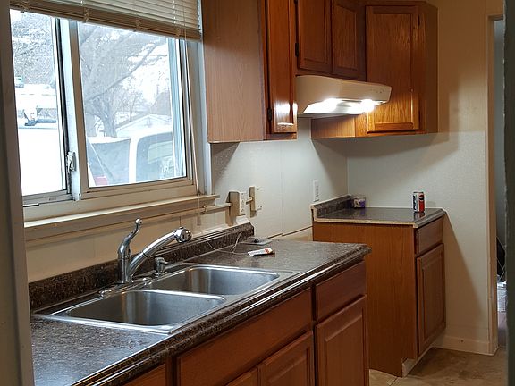 3rd image of 183 N Walnut St