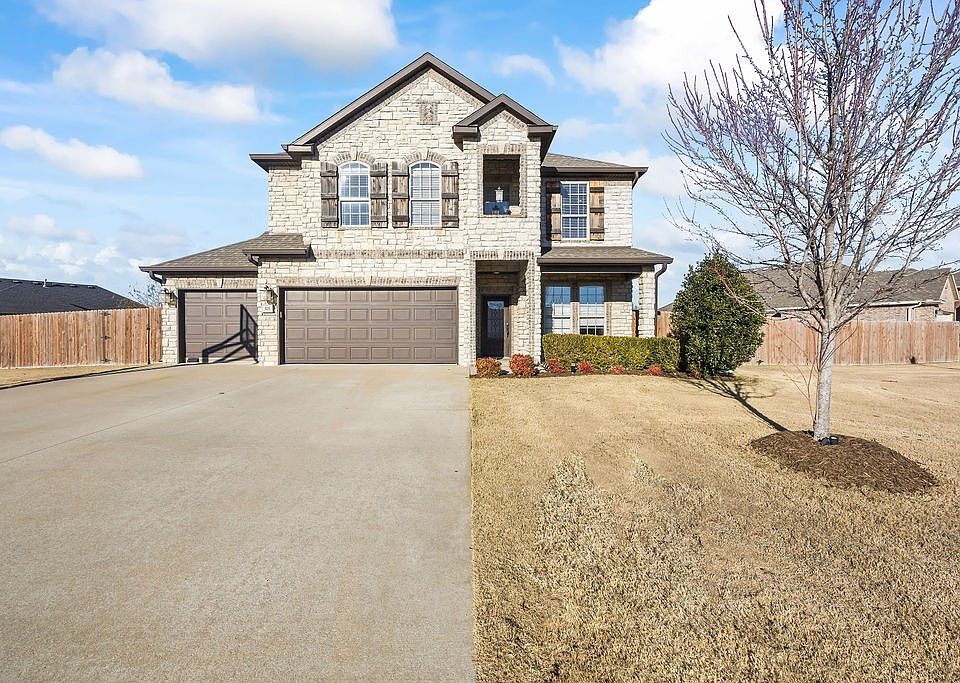 1st image of 505 Sunset Dr