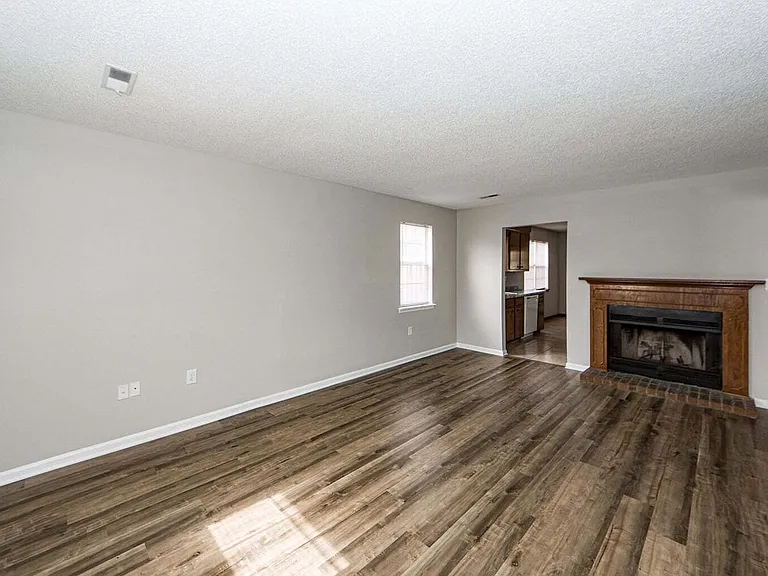 7620 Valleyview Cir — Photo 23
