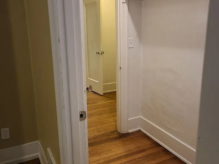 Capitol Building Apartments — Photo 7