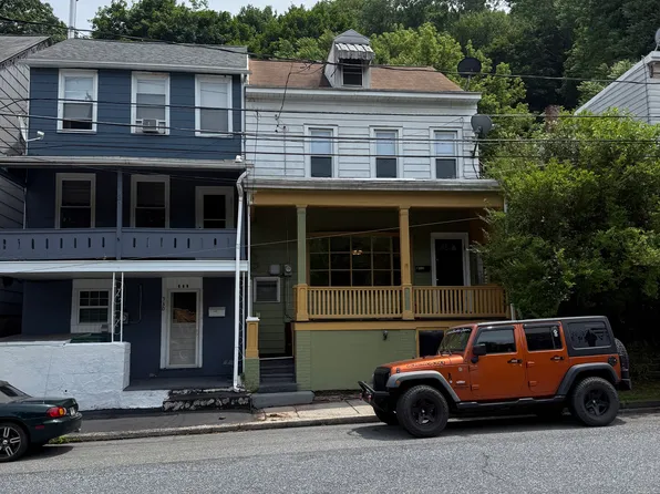 (undisclosed Address), Pottsville, PA 17901