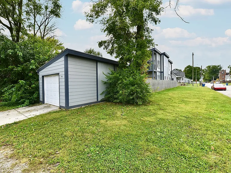 1001 Harlan St — Photo 2