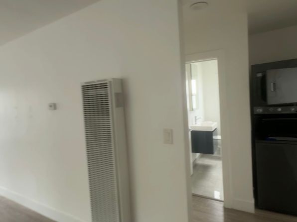 1116 N Gardner St APT 8