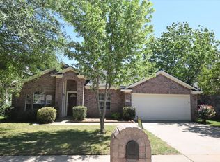 1714 Redwood Dr, Corinth, TX 76210