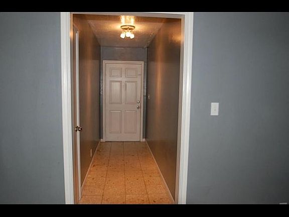 4th image of 11703 Marrs Dr