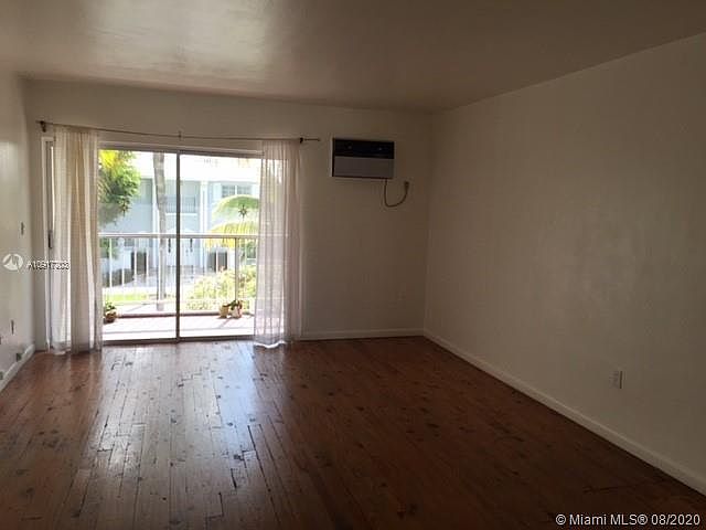 Dining Room/Living Room
