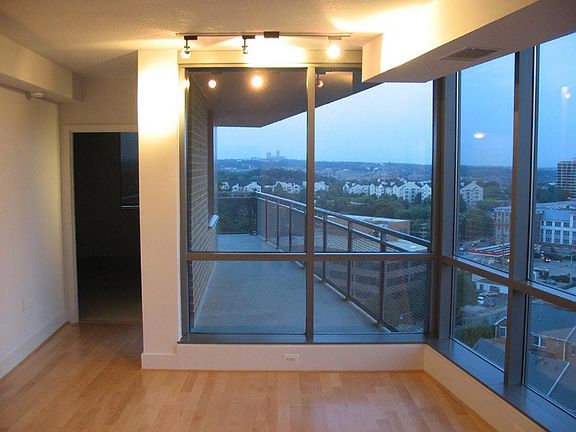 Features Outdoor Space...