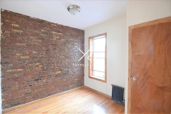 Rented by Yaffa Realty LLC | media 6